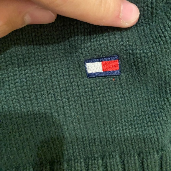 Vintage Tommy Hilfiger green knitted sweater. Size Xl. Fits Large. NWOT. - Picture 3 of 4